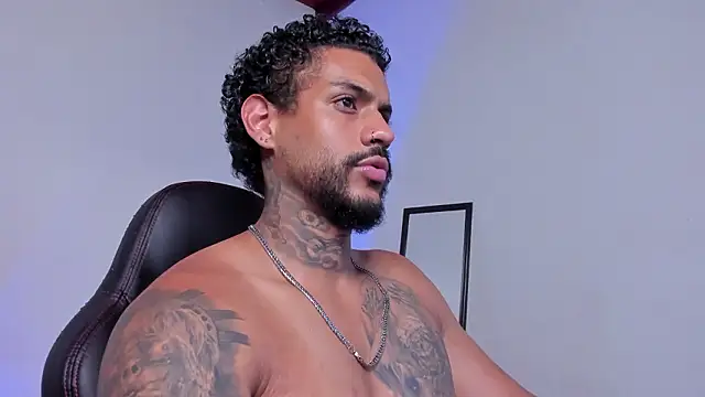 LuigiVitale 1 online show from March 23, 8:31 am