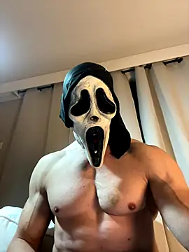 Luna MaskedMan online show from November 30, 9:17 pm