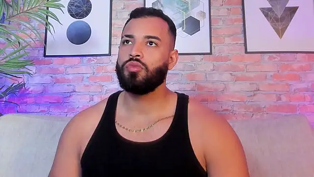 Chris Varden online show from December 17, 6:47 pm