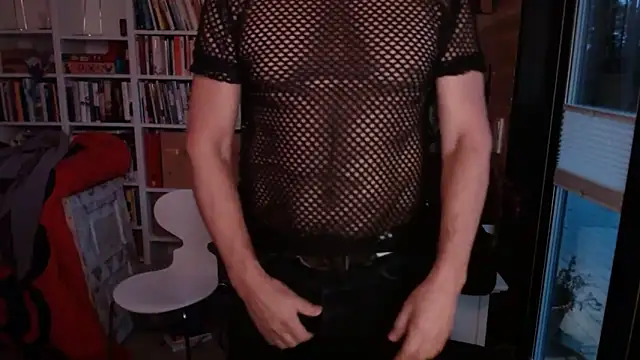 gymdaddypwrbtm online show from November 25, 6:37 am