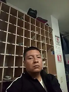 Jeison0323 online show from April 21, 8:09 am