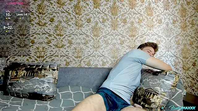 Maxhornyblondieman online show from March 21, 9:03 am