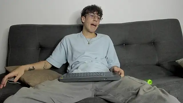 Dio  morningstar online show from January 18, 8:22 pm