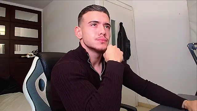 ElijahThorne online show from November 23, 5:51 am