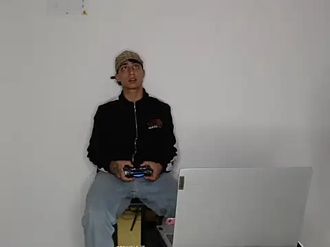 master Tripa online show from November 21, 11:37 pm