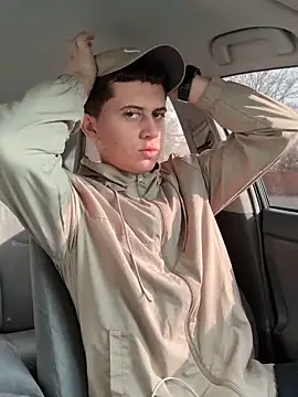 Abrahanm1 online show from November 20, 9:13 pm