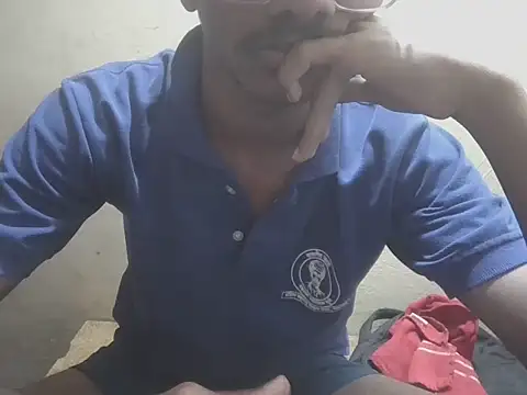 FreakyCharmXOXO online show from January 7, 6:18 am