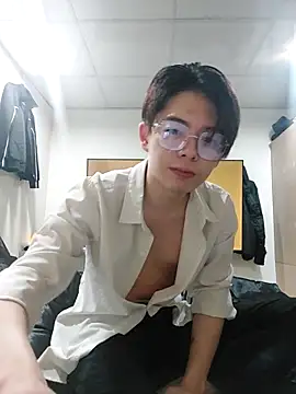 twtung tung online show from November 30, 4:31 pm