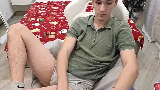 MoonlinSkinn online show from December 15, 8:11 am