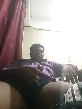 LovelyHughes online show from April 24, 10:45 pm