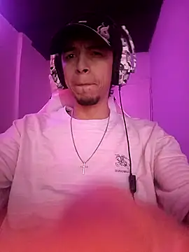 Aron Shelby online show from December 1, 3:31 am