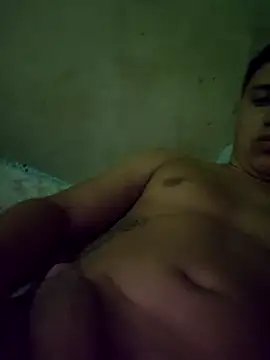 Alvarezz0202 online show from April 15, 8:31 pm