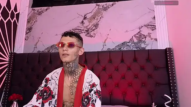 Paulo 527 online show from April 6, 4:46 am