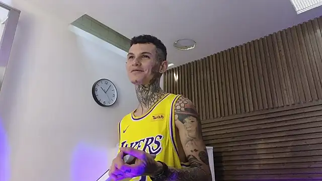 Paulo 527 online show from February 23, 8:21 pm