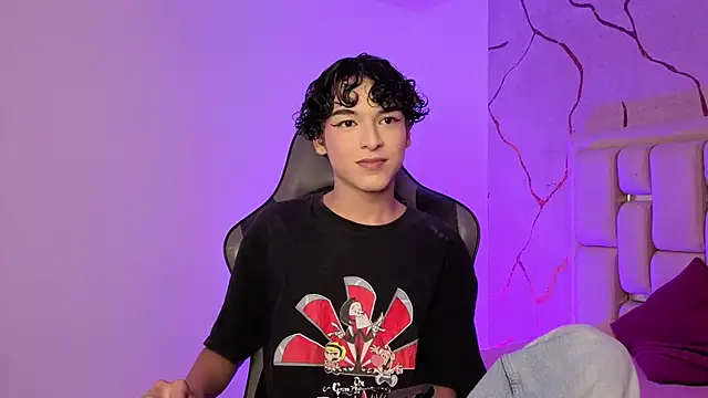 SthepanodiMonaco online show from February 13, 8:14 pm