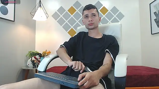 LucassSmith11 online show from January 19, 12:18 pm