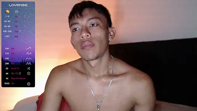 santinaughty online show from December 23, 6:33 am