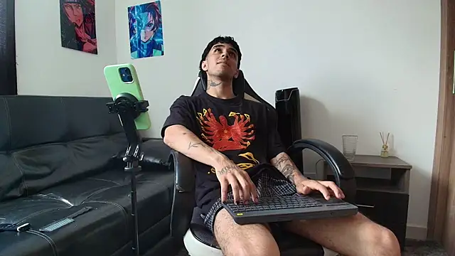 liorvante online show from April 18, 7:07 pm