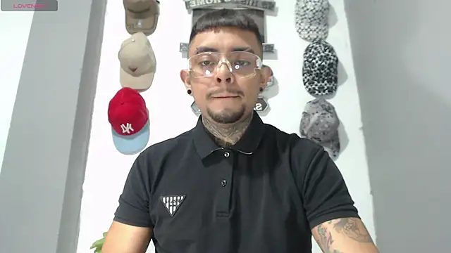 BASTIAN NICOLAS  online show from February 14, 3:56 am