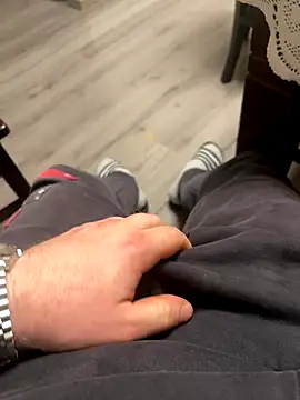 DutchMiracle26 online show from November 30, 12:35 am