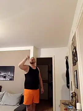 Chiemsee610 online show from April 22, 8:02 pm