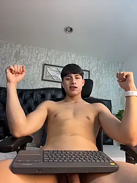 Lander Cruz online show from March 28, 5:02 pm