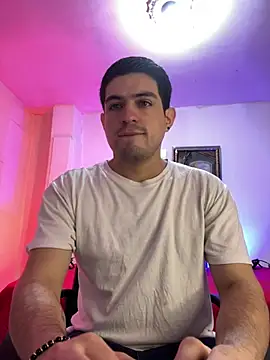 williamsmiiths16 online show from February 26, 1:56 pm