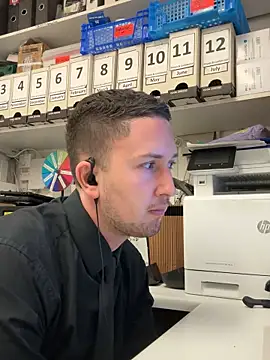 dirtyanal23 online show from April 6, 7:03 pm