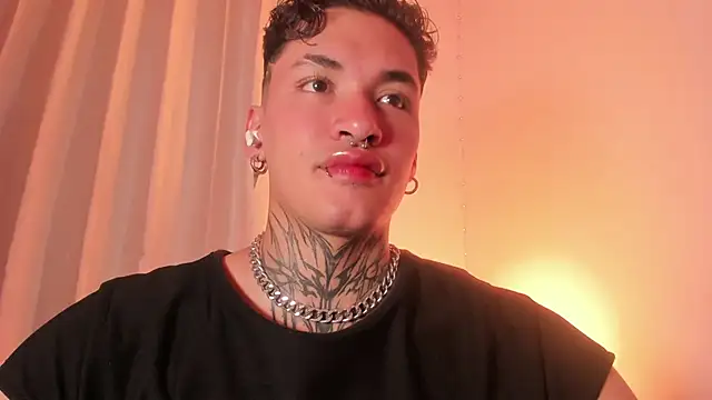 AlecBanne online show from December 21, 11:24 pm