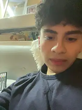 hungspanishtwink online show from January 10, 10:58 pm