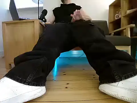 jonas camboy online show from April 4, 5:10 pm