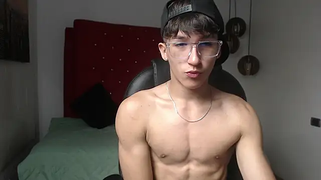 jeremy job online show from December 16, 12:23 pm