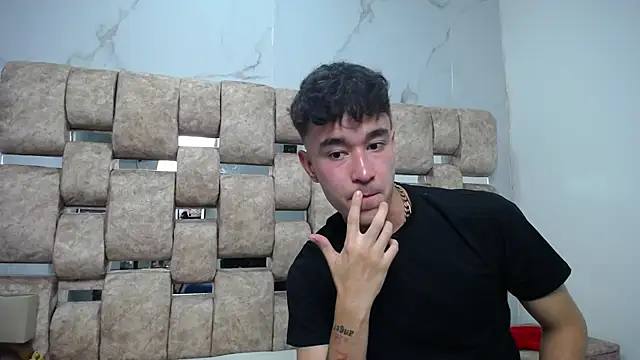 KathyAiden online show from April 21, 4:24 pm