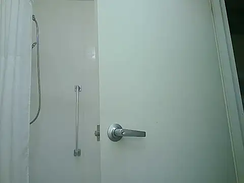 cosmiccloudpig online show from February 4, 9:26 am