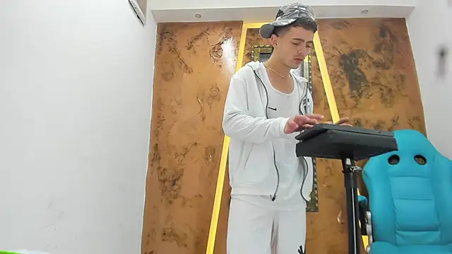 Jhostonex online show from February 16, 3:37 am