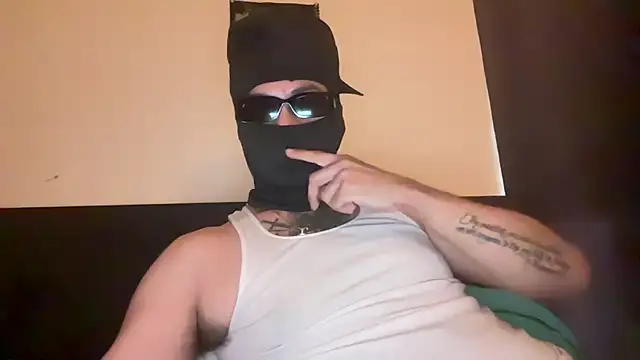 angelblanco online show from April 28, 10:58 pm