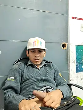 El CHEGO online show from December 19, 3:14 am