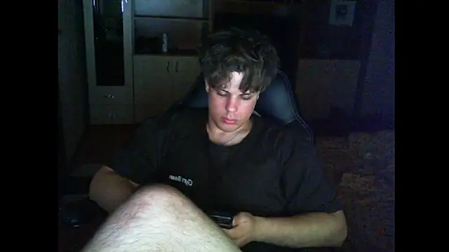 GymGuy0505 online show from May 29, 9:36 pm