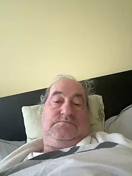 csikar online show from February 25, 6:14 am