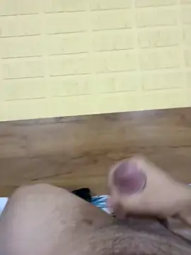 sam07422 online show from April 27, 7:05 am