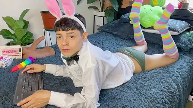 Andy Belier23 online show from March 18, 3:04 pm