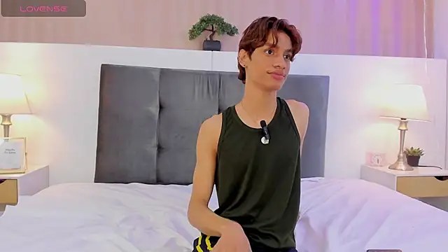 Will Turneer online show from December 13, 8:26 pm