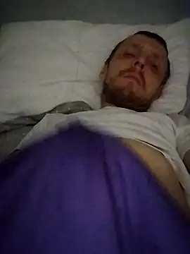 CrookedBunk3527 online show from January 12, 10:14 pm