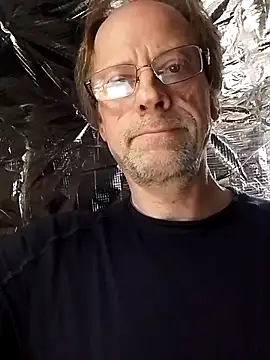 Quebec46 online show from February 14, 6:36 pm