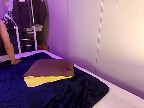 sweets danshi online show from April 1, 1:41 pm