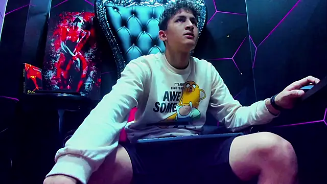 Ethan Waalker online show from February 24, 4:02 am