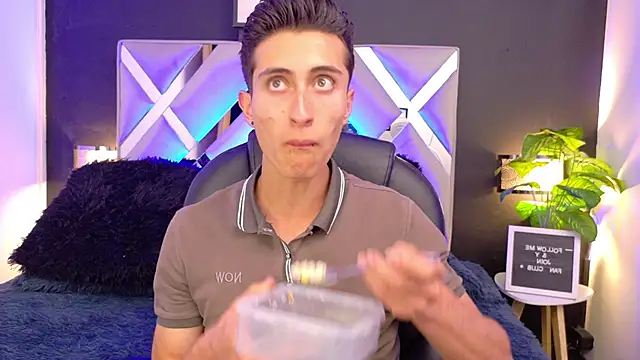 Ithan Skin online show from March 21, 10:09 am