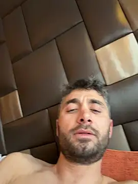 Josedmrx online show from March 31, 5:47 pm