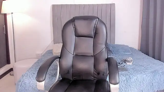 im thomass online show from March 4, 2:02 pm