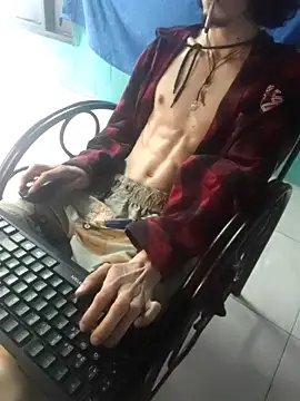 sk8-boy online show from February 6, 1:52 pm